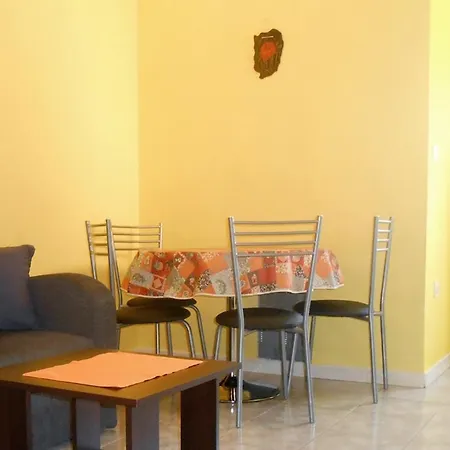 Apartment With A Parking Space - 7109 Umag