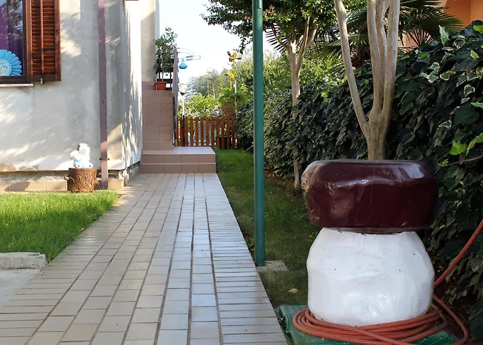 With Parking Space - 7109 Lejlighed Umag